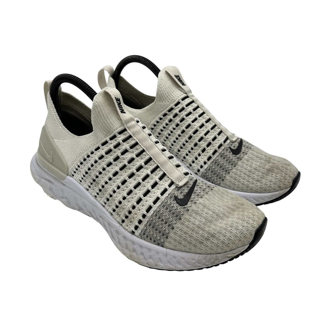 Nike Shoes Womens Size 9 React Phantom Run‎ Flyknit 2 DV2139-100 Cushioned